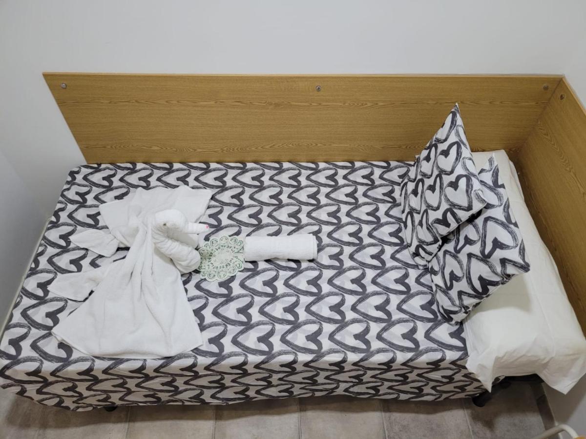 Coliving New San Bernando Hotell Madrid Exteriör bild
